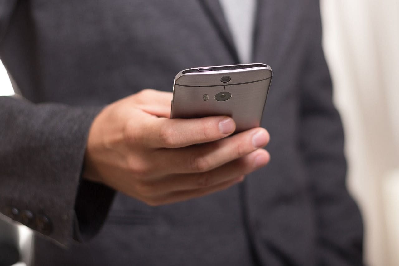 Introducing Chatbots 1 Chatbots