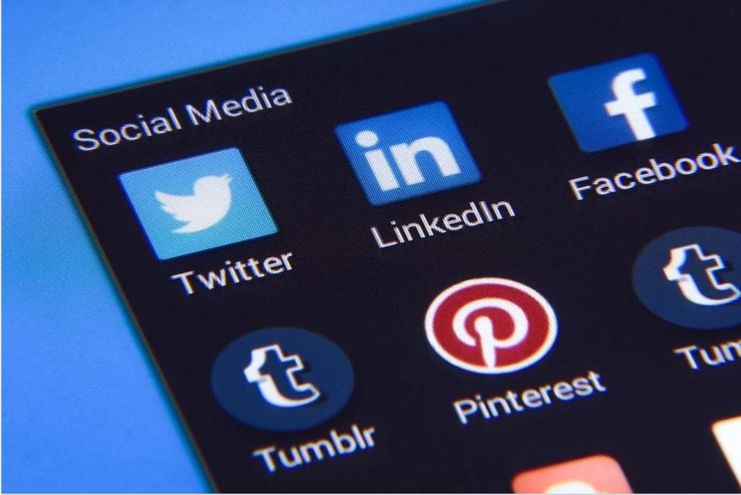 Social Media Lets You Stay In Touch With Your Customers During A Pandemic 1 social media